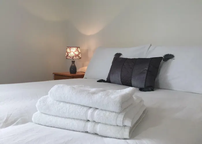 Marty's Halfway House ウェストポート